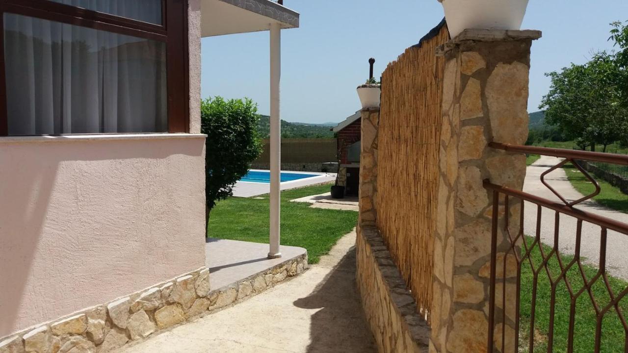 Holiday Home Miramary Trilj Exterior foto